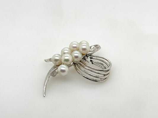 Sterling Silver Bow Design Pearl Brooch